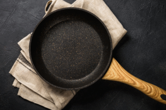 Maintain non stick cookware