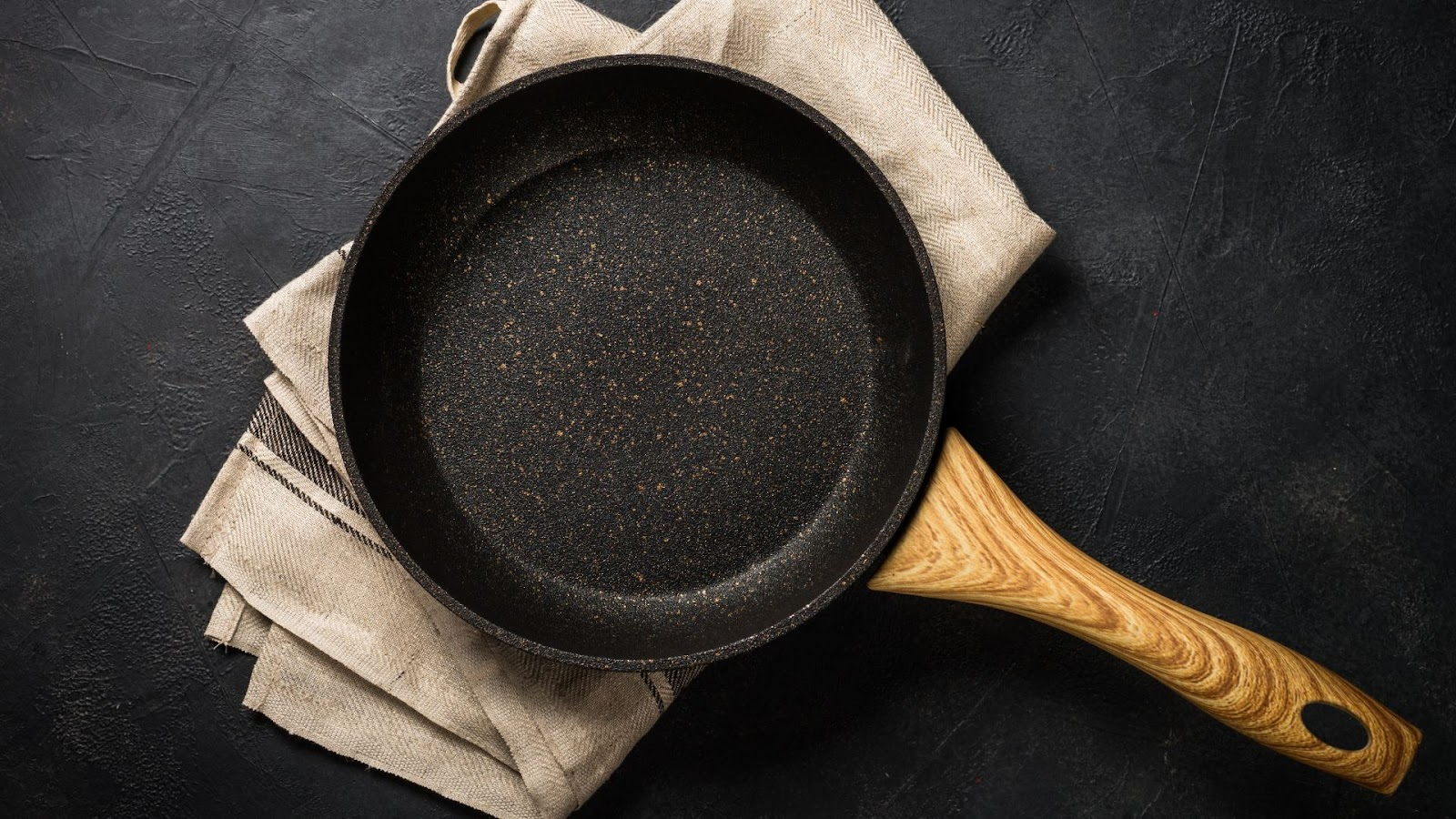 Maintain non stick cookware