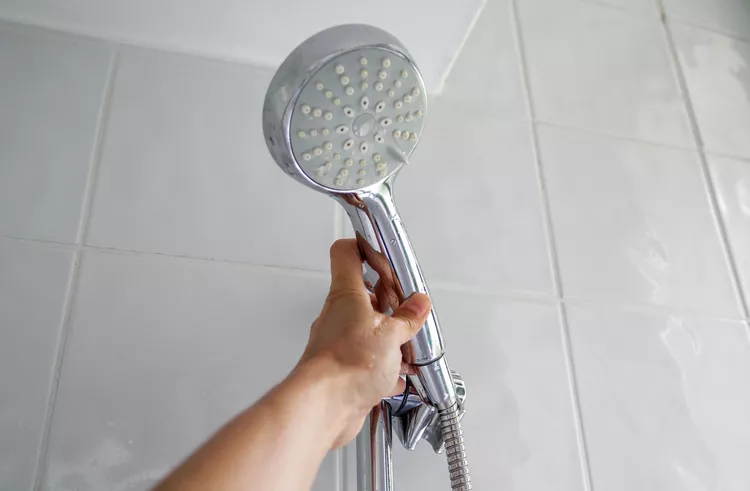 How to Clean Shower Heads With Vinegar